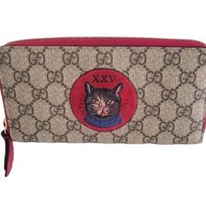 Gucci Beige and Red Cat Motif Wallet